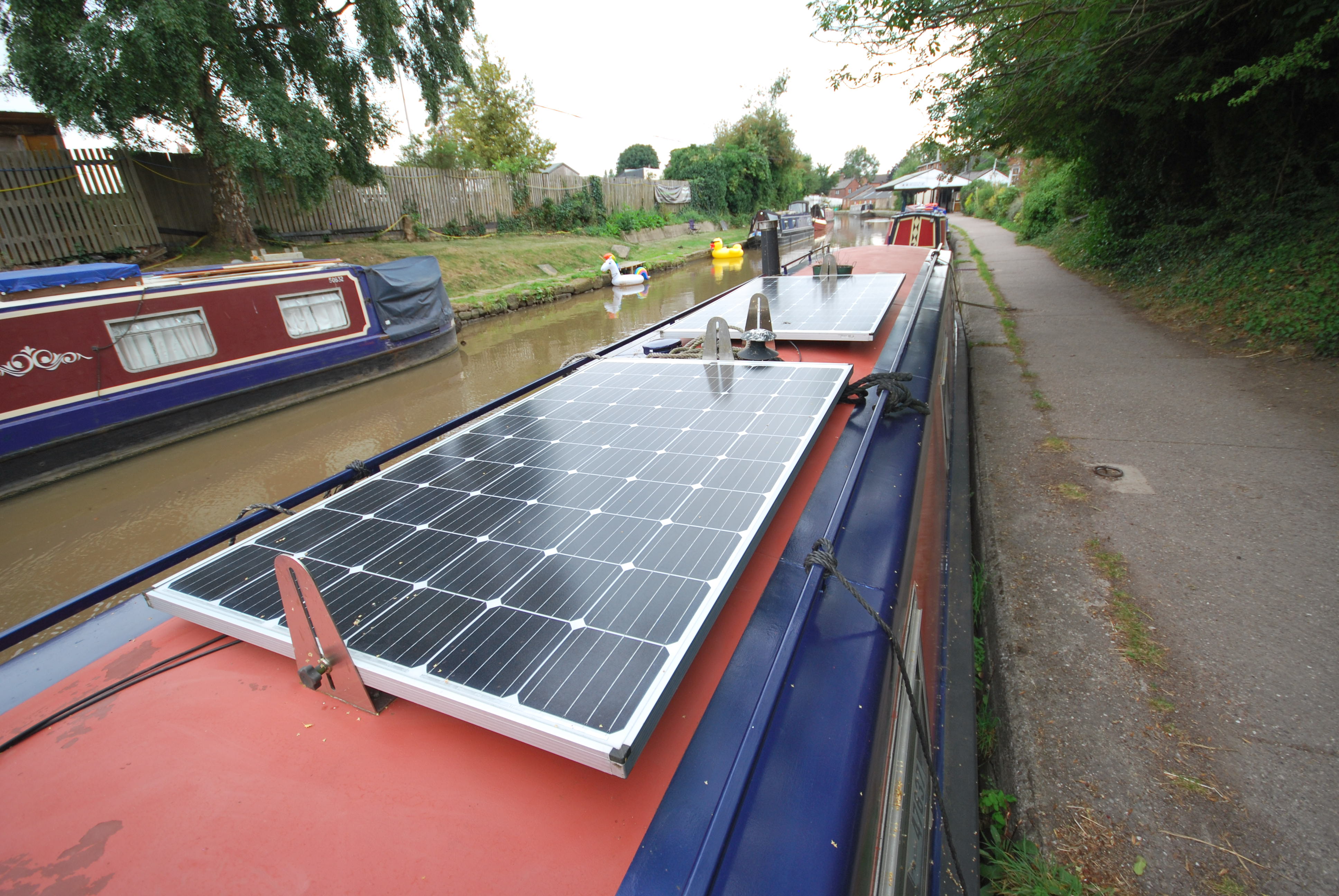 Luvly Jubbly - 56ft Cruiser Stern Liveaboard Narrowboat - For Sale 8